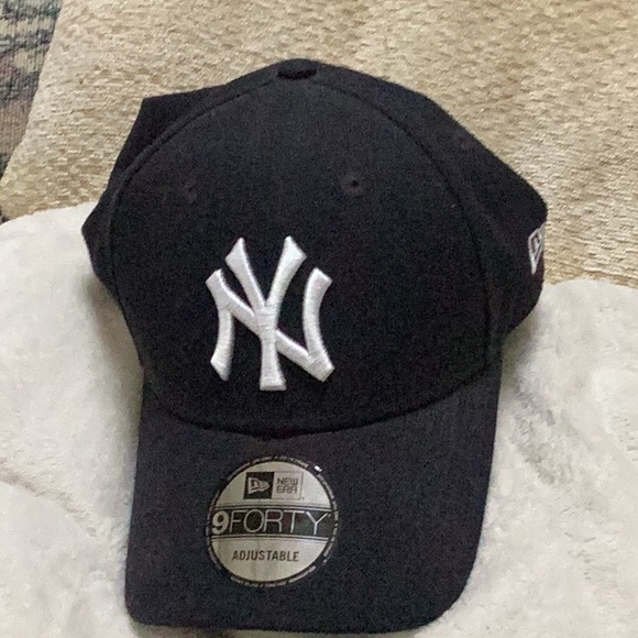 🇺🇸NWT “ Yankees “Baseball Cap Hat Adjustable Strap One Size Fits All 🇺🇸 - Picture 6 of 7